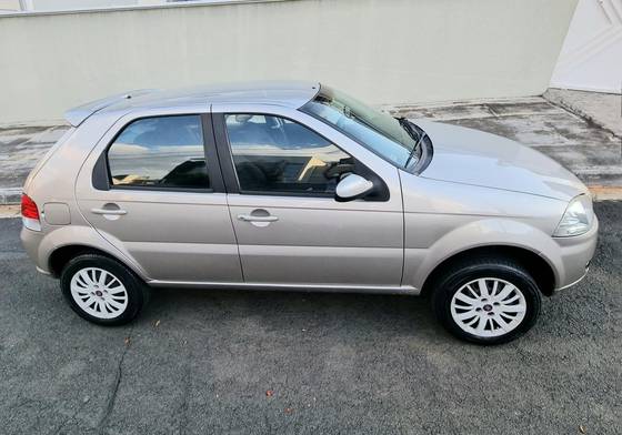 FIAT PALIO 1.0 MPI ELX 8V FLEX 4P MANUAL FIAT PALIO 1.0 MPI ELX 8V FLEX 4P MANUAL